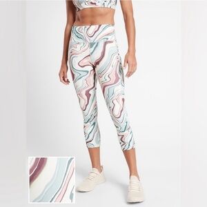 Athleta Ultimate Stash Pocket Printed Capri